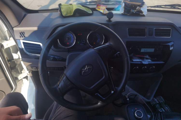 Used New Gonow Shuailing 2023 Standard Range with 41.64 kWh Lishen Power Steering Wheel