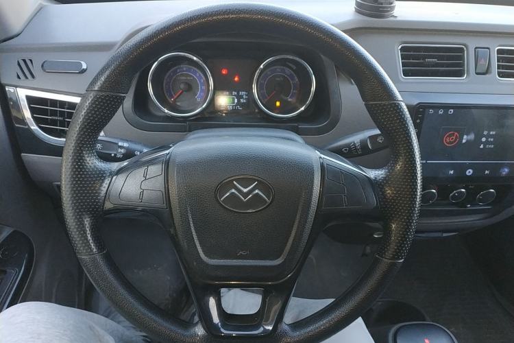 Used New Gonow Shuailing 2023 Standard Range with 41.64 kWh Lishen Power Steering Wheel