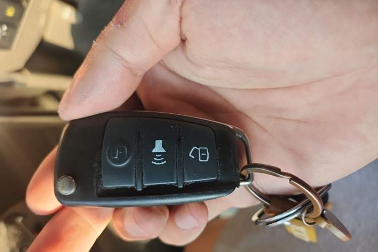 Used New Gonow Shuailing 2023 Standard Range with 41.64 kWh Lishen Power Vehicle Key