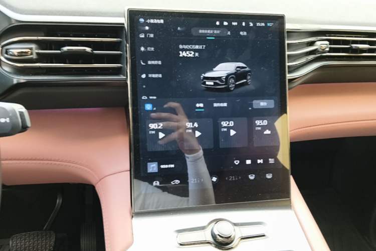 Used Nio EC6 2020 465 km Sport Edition Audio And AC Panel