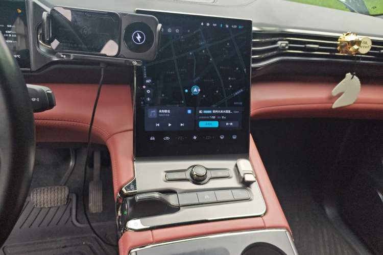 Used Nio EC6 2020 465 km Sport Edition Audio And AC Panel