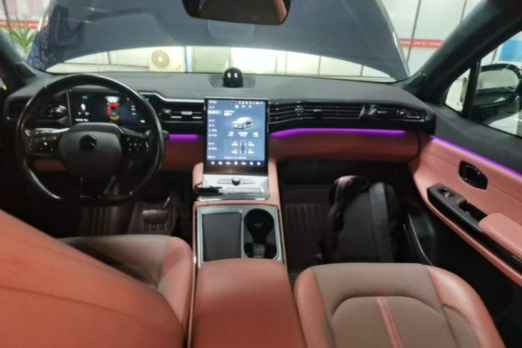 Used Nio EC6 2020 465 km Sport Edition Audio And AC Panel