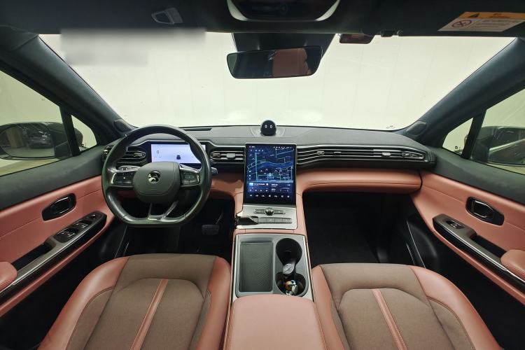 Used Nio EC6 2020 605 km Sport Edition Center Console