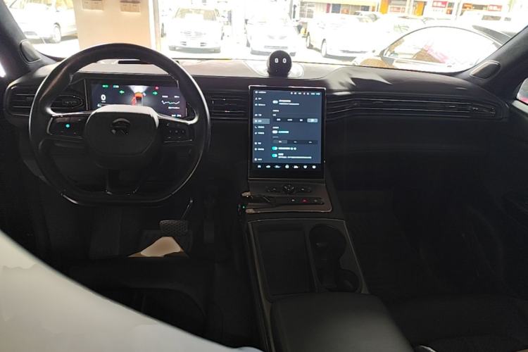 Used Nio EC6 2020 440 km Performance Version Center Console