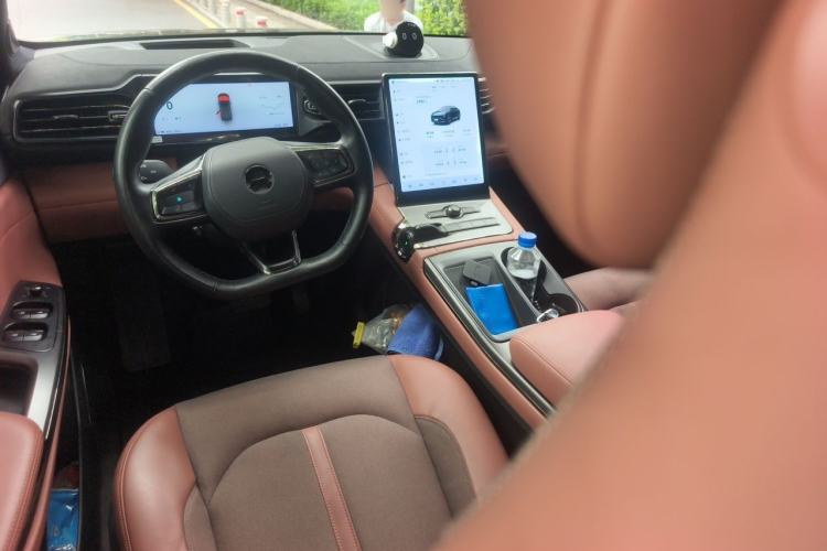 Used Nio EC6 2020 615 km Performance Edition Center Console