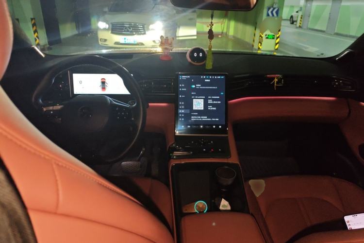 Used Nio EC6 2020 465 km Sport Edition Center Console