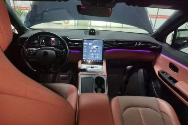 Used Nio EC6 2020 465 km Sport Edition Center Console