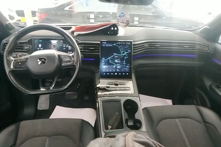 Used Nio EC6 2020 605 km Sport Edition Center Console