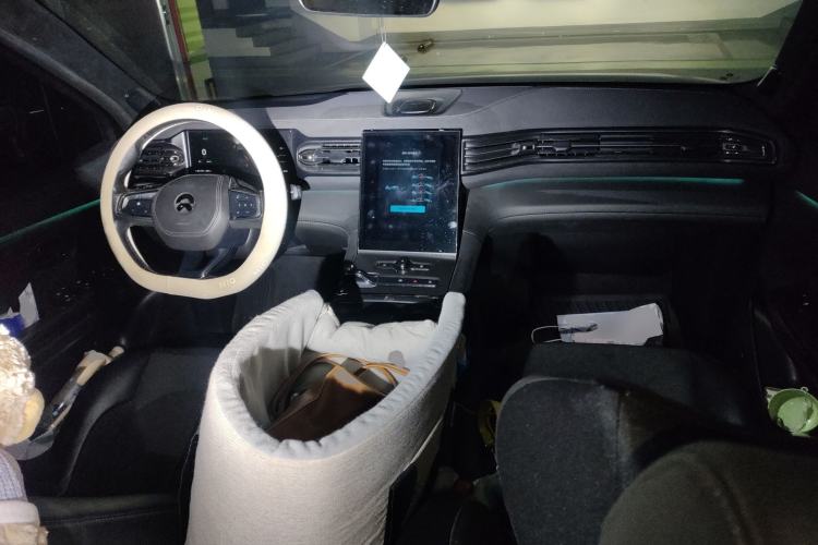 Used Nio EC6 2020 430 km Sport Version Center Console