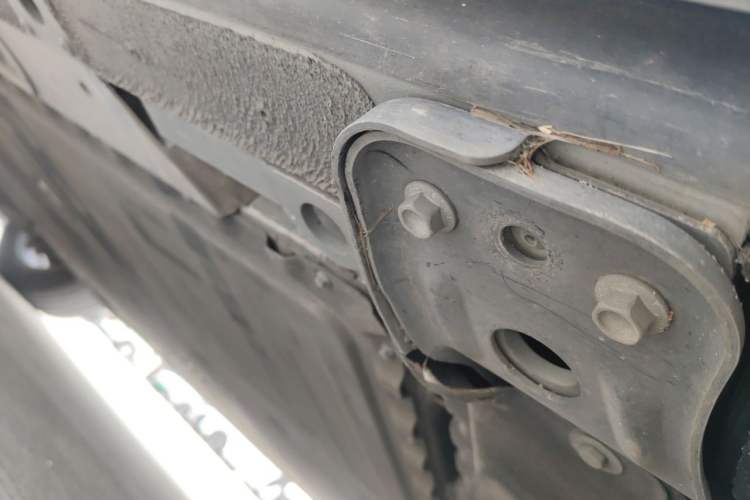 Used Nio EC6 2020 605 km Sport Edition Chassis Rear Left