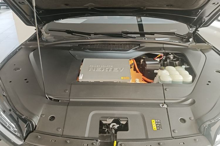Used Nio EC6 2020 465 km Sport Edition Engine Bay