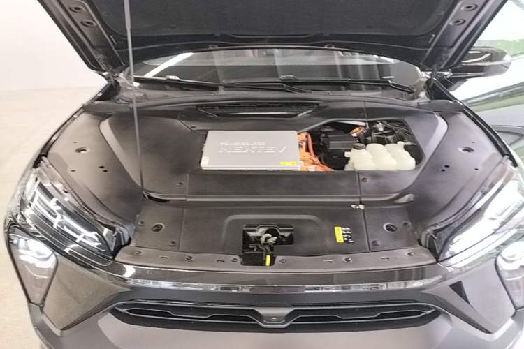Used Nio EC6 2020 465 km Sport Edition Engine Bay