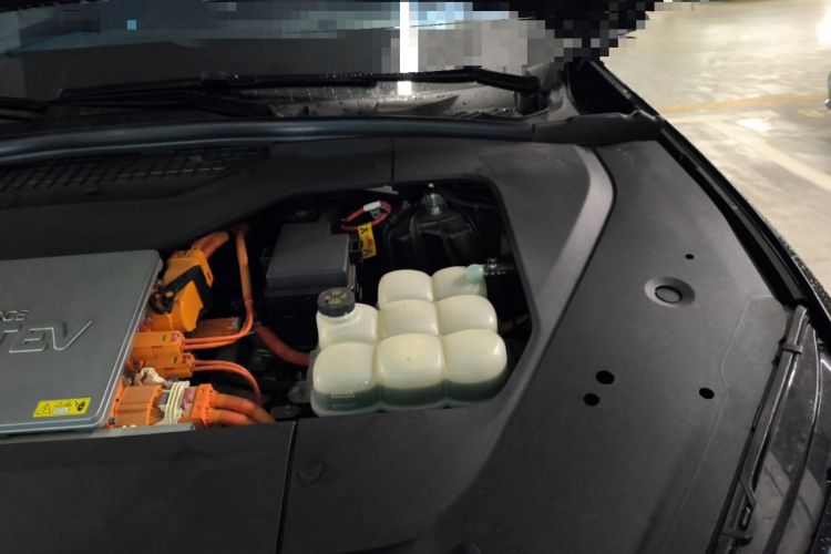 Used Nio EC6 2020 430 km Sport Version Engine Bay Left