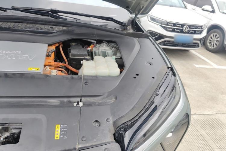 Used Nio EC6 2020 605 km Sport Edition Engine Bay Left