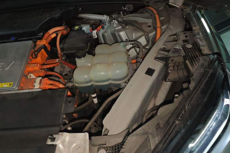Used Nio EC6 2020 465 km Sport Edition Engine Bay Left