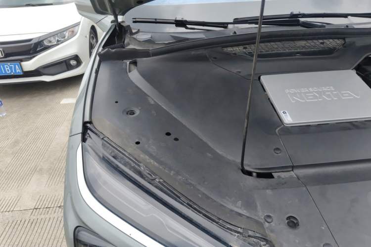 Used Nio EC6 2020 605 km Sport Edition Engine Bay Right
