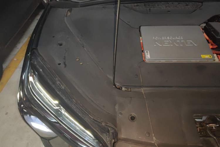 Used Nio EC6 2020 465 km Sport Edition Engine Bay Right
