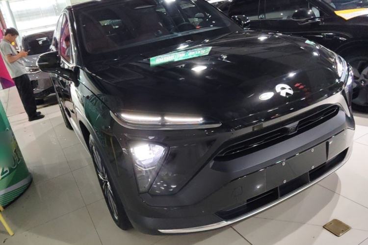 Used Nio EC6 2020 475 km Performance Version Front Right 45 Deg