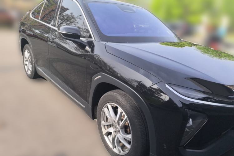 Used Nio EC6 2020 605 km Sport Edition Front Right 45 Deg
