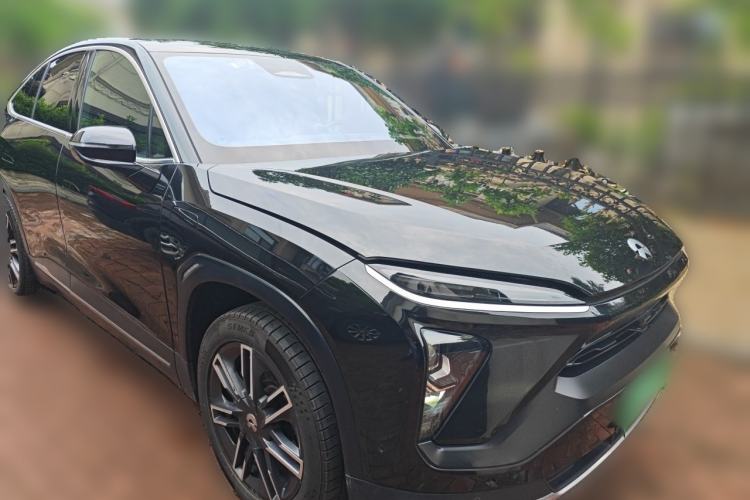 Used Nio EC6 2020 615 km Signature Edition Front Right 45 Deg