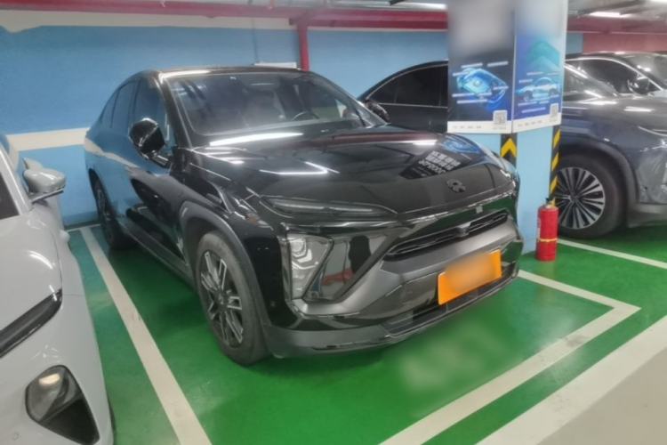 Used Nio EC6 2020 465 km Sport Edition Front Right 45 Deg