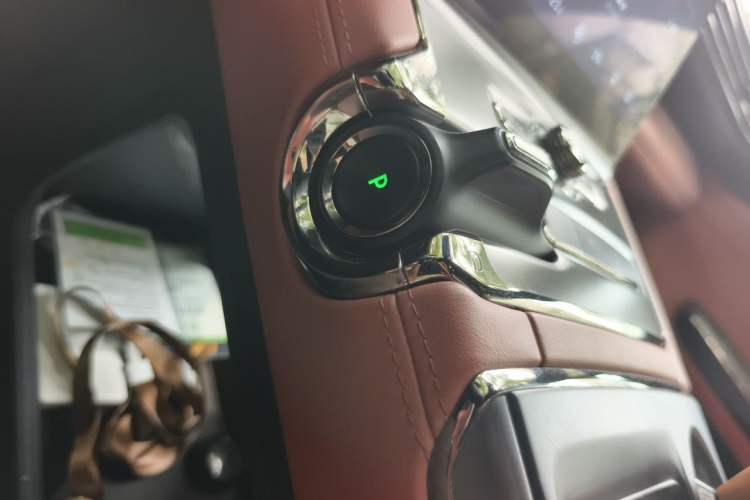 Used Nio EC6 2020 430 km Sport Version Gear Lever