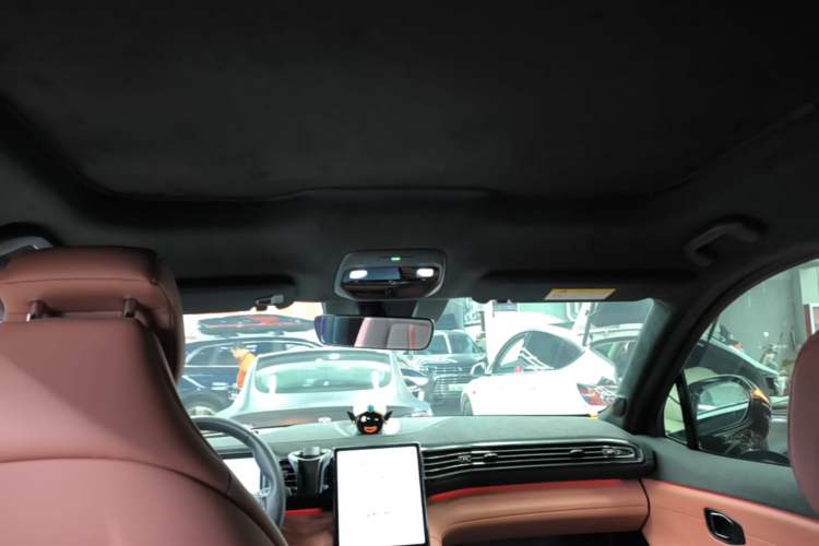 Used Nio EC6 2020 430 km Sport Version Headliner