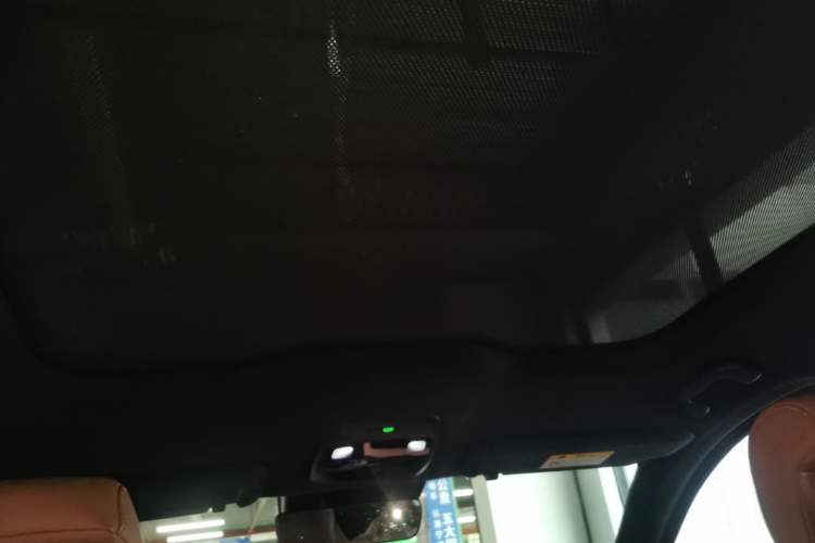 Used Nio EC6 2020 605 km Sport Edition Headliner