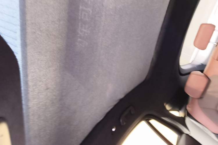 Used Nio EC6 2020 465 km Sport Edition Headliner