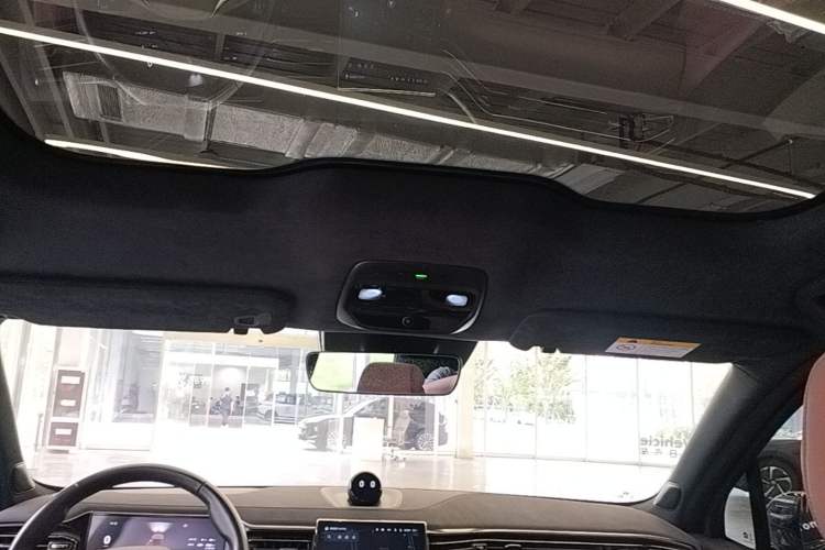 Used Nio EC6 2020 465 km Sport Edition Headliner