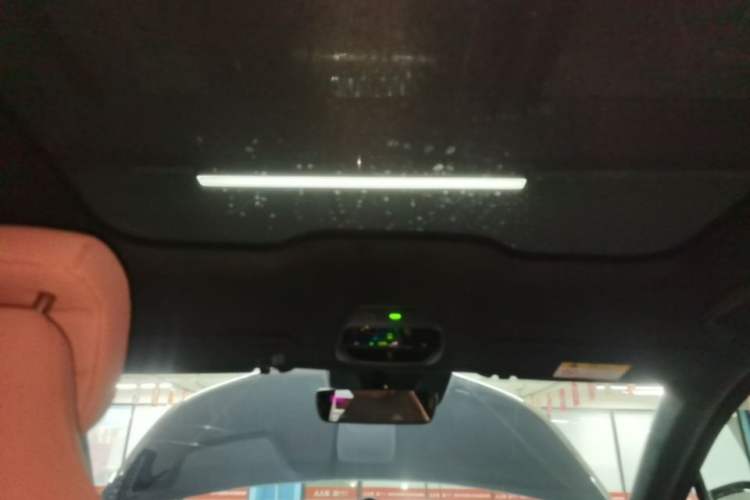 Used Nio EC6 2020 465 km Sport Edition Headliner