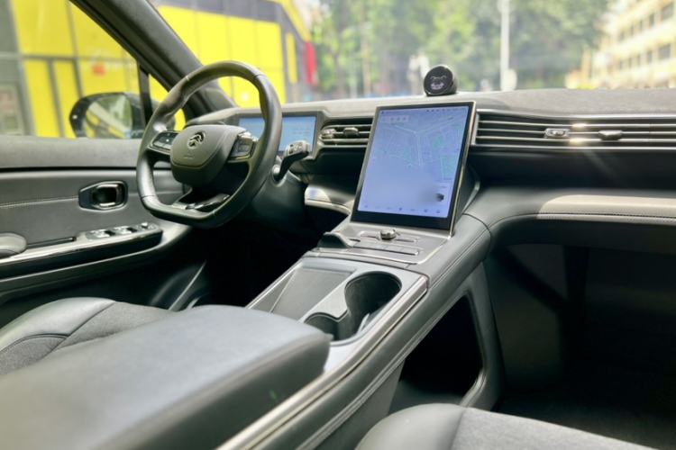 Used Nio EC6 2020 615 km Performance Edition Interior 8