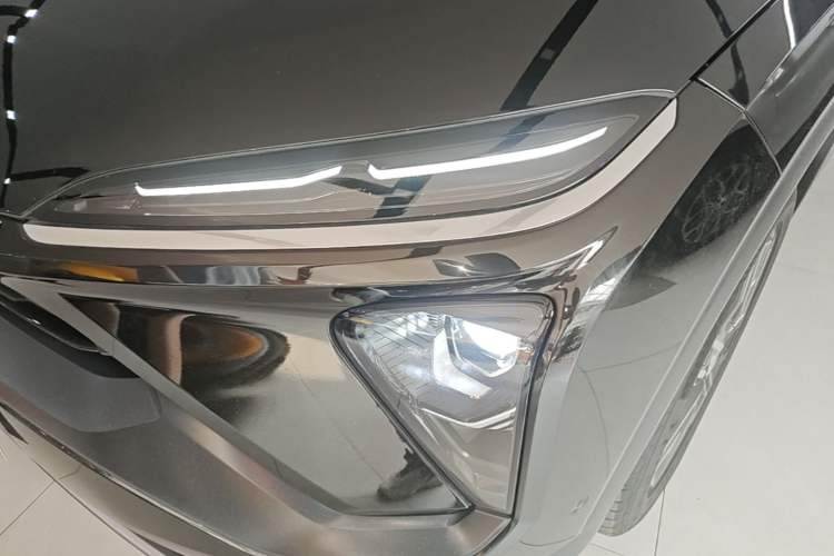 Used Nio EC6 2020 465 km Sport Edition Left Front Headlight