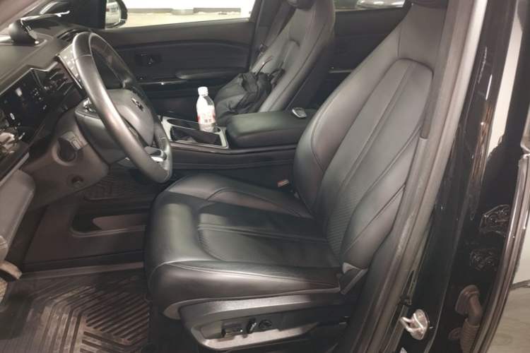 Used Nio EC6 2020 605 km Sport Edition Left Front Seat