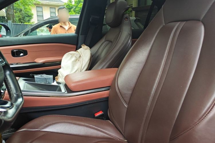 Used Nio EC6 2020 615 km Signature Edition Left Front Seat