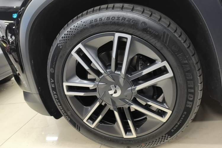 Used Nio EC6 2020 430 km Sport Version Left Front Wheel Hub