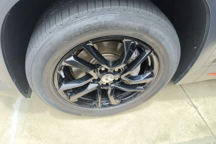 Used Nio EC6 2020 430 km Sport Version Left Front Wheel Hub