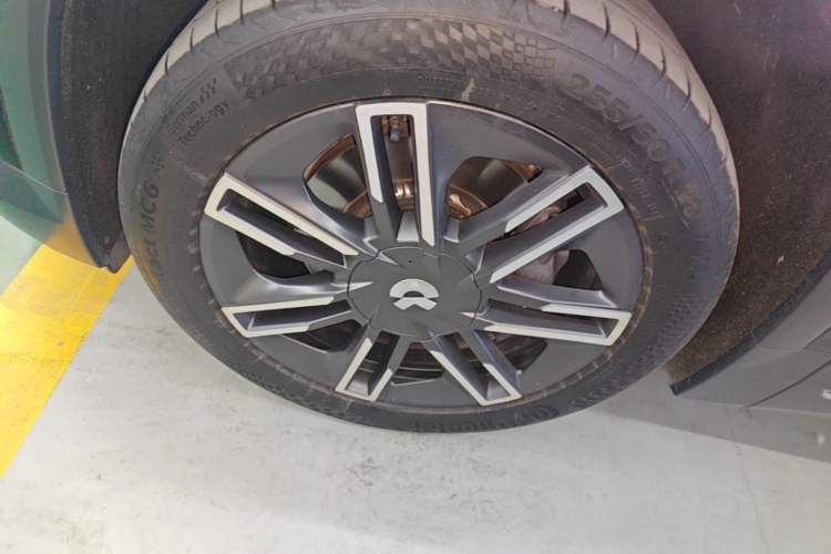 Used Nio EC6 2020 430 km Sport Version Left Front Wheel Hub