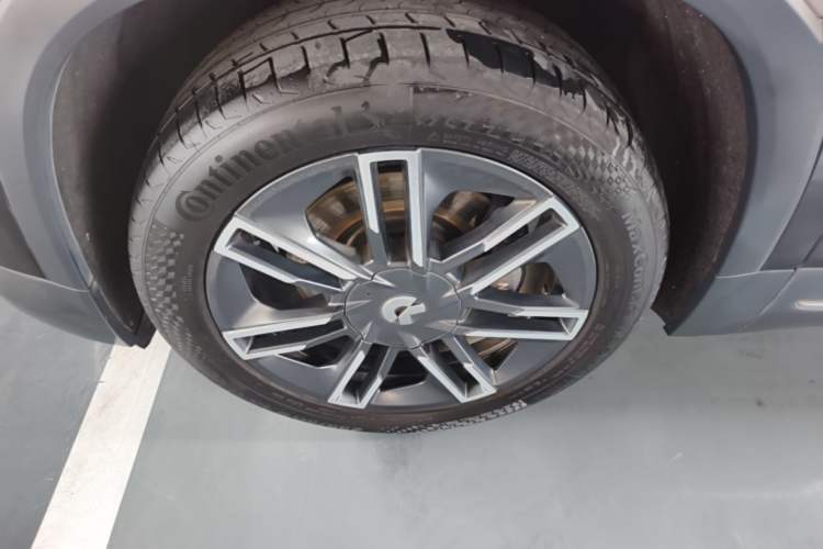 Used Nio EC6 2020 440 km Performance Version Left Front Wheel Hub