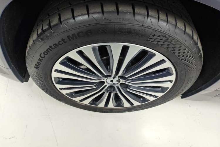 Used Nio EC6 2020 430 km Sport Version Left Front Wheel Hub