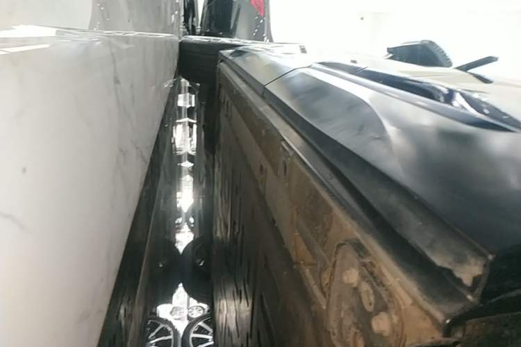 Used Nio EC6 2020 605 km Sport Edition Left Side Sill