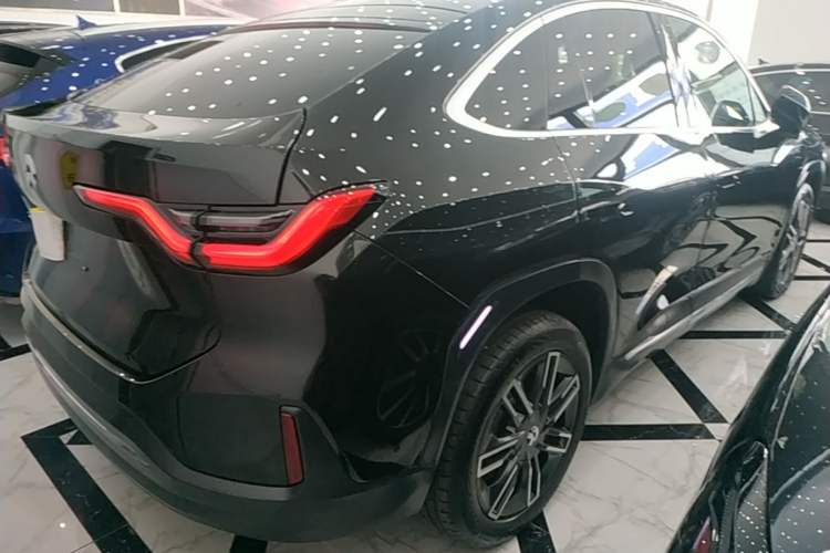 Used Nio EC6 2020 605 km Sport Edition Rear Right 45 Deg