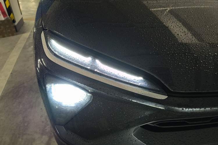 Used Nio EC6 2020 430 km Sport Version Right Front Headlight