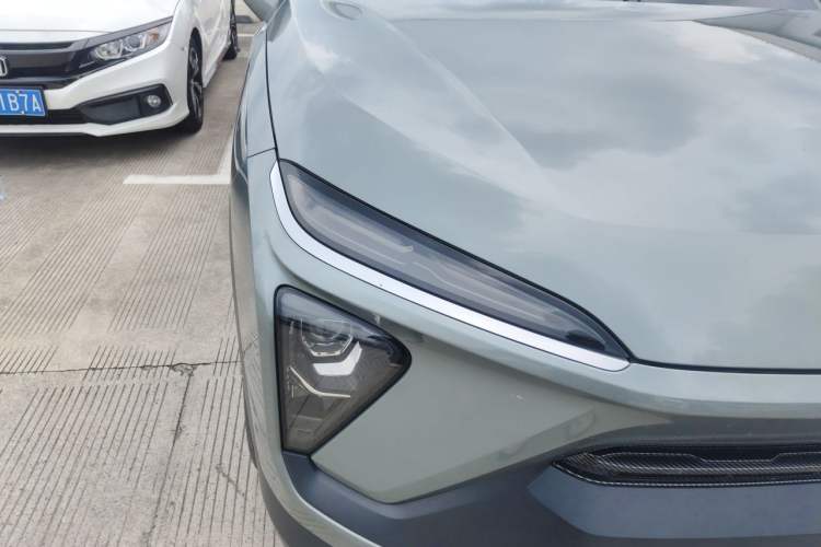 Used Nio EC6 2020 605 km Sport Edition Right Front Headlight