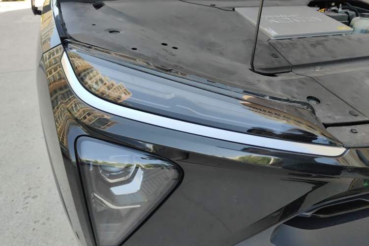 Used Nio EC6 2020 605 km Sport Edition Right Front Headlight