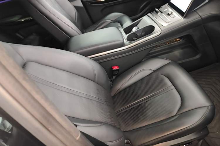 Used Nio EC6 2020 440 km Performance Version Right Front Seat