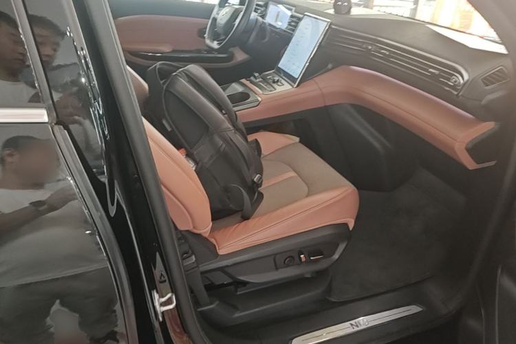 Used Nio EC6 2020 465 km Sport Edition Right Front Seat
