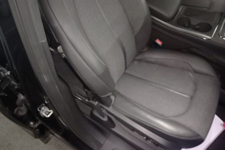 Used Nio EC6 2020 615 km Performance Edition Right Front Seat