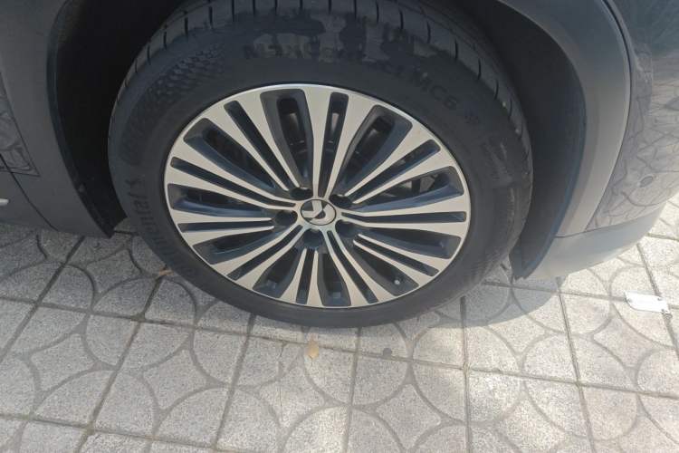 Used Nio EC6 2020 440 km Performance Version Right Front Wheel Hub