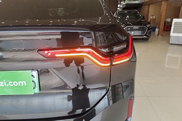 Used Nio EC6 2020 605 km Sport Edition Right Rear Taillight